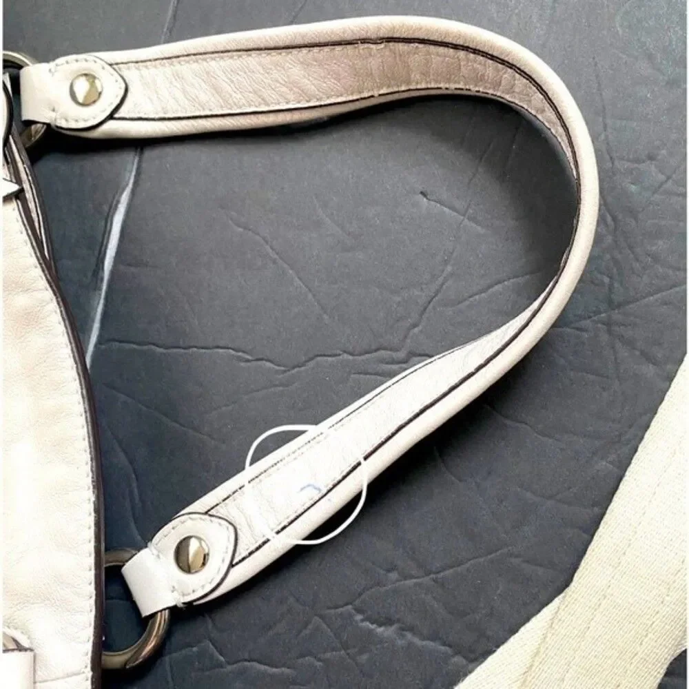 COACH  Legacy Poppy  Leather Rocker Crossbody Double Handles Ivory 16285